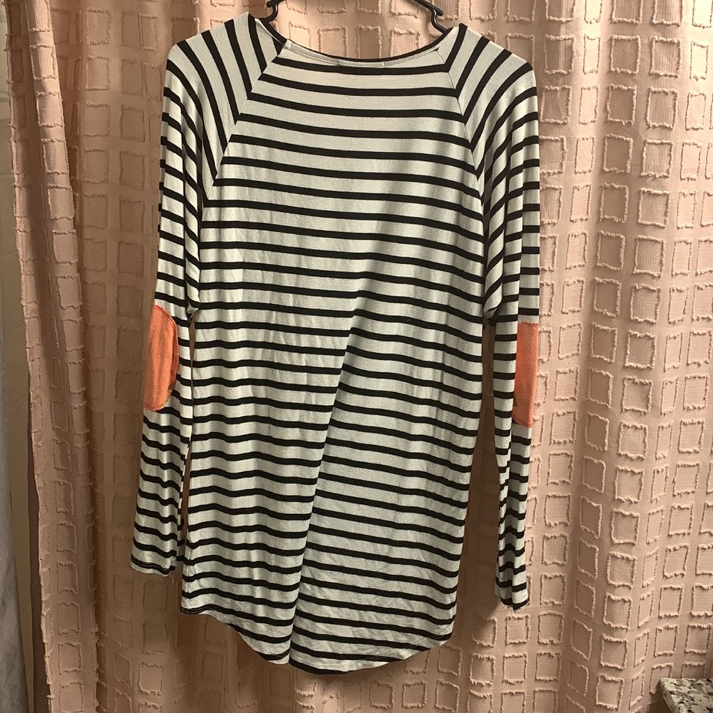 Women's Black & White Striped Long Sleeve Shirt Size Large - Picture 4 of 4
